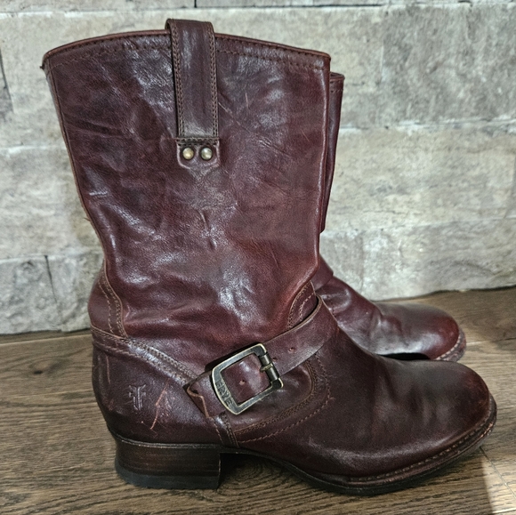 Frye Shoes - Retired FRYE Engineer Martina (76920) Women's Biker Moto Boots Dark Brown Sz 8